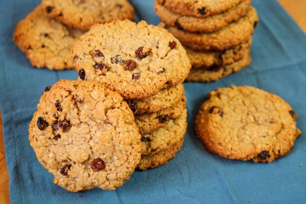 Simple CBD oatmeal raisin cookie recipe
